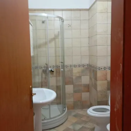 Royal 3 Hostel