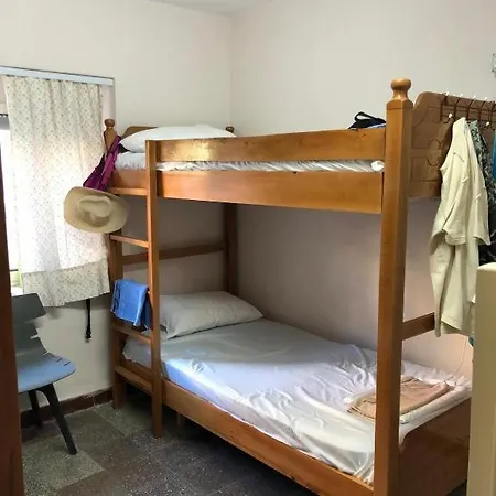 Royal 3 Hostel * Tirana
