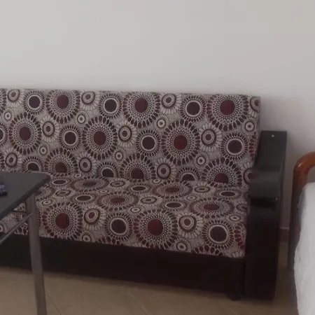 Royal 3 Hostel