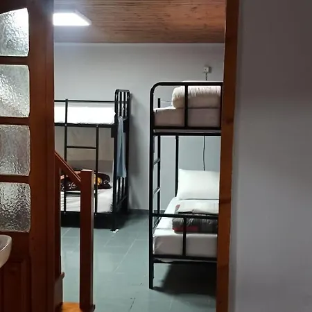 Royal 3 Hostel *