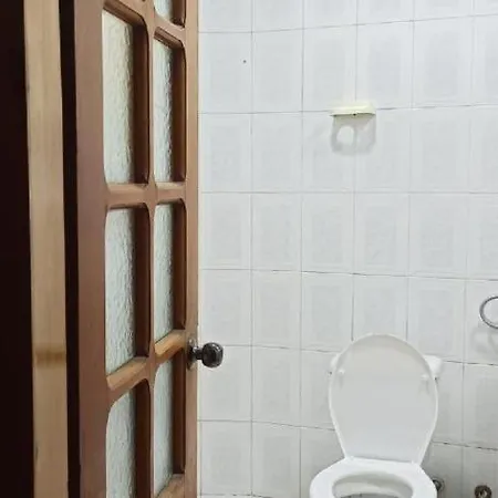 Royal 3 Opposite Nalu Bar Guest house