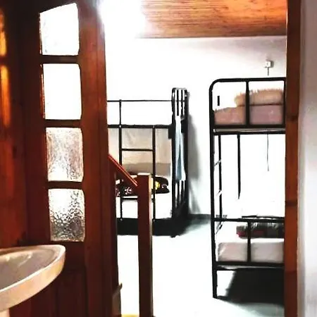 Guest house Royal 3 Opposite Nalu Bar *