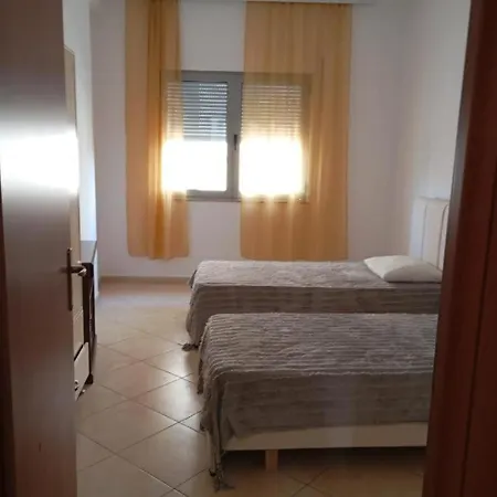 Royal 3 Opposite Nalu Bar