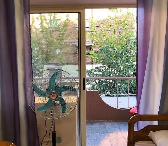 Royal 3 Opposite Nalu Bar