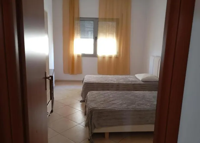 Royal 3 Opposite Nalu Bar